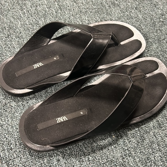Flip flops - Picture 2 of 2